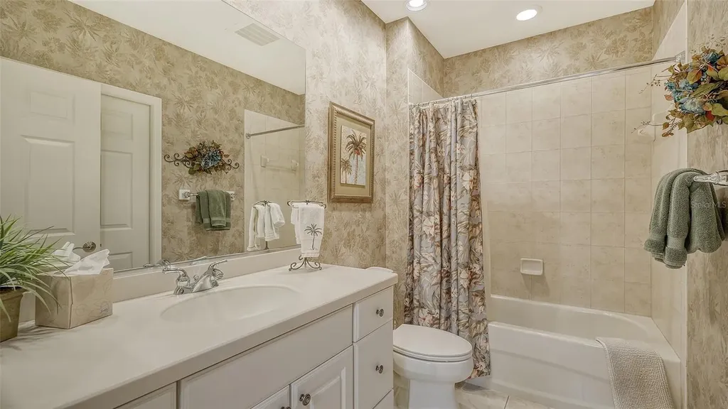 6350 Watercrest Way Lakewood Ranch FL 34202