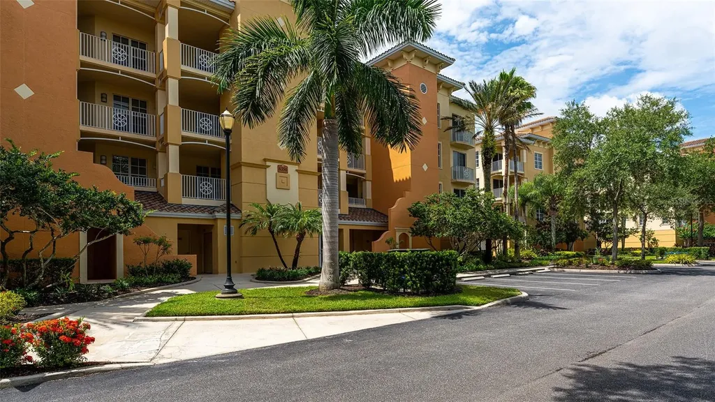 6350 Watercrest Way Lakewood Ranch FL 34202