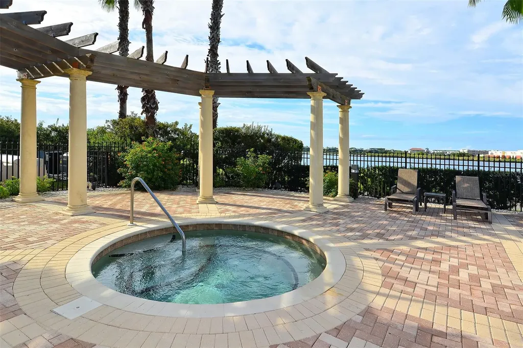 6350 Watercrest Way Lakewood Ranch FL 34202