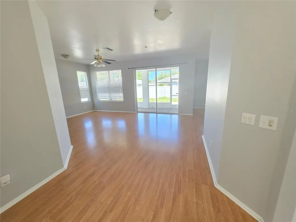 4211 2nd Avenue E Bradenton FL 34208