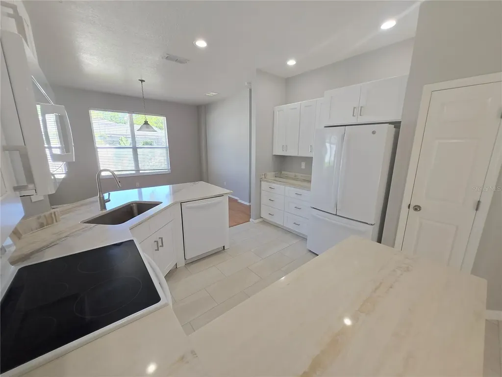 4211 2nd Avenue E Bradenton FL 34208