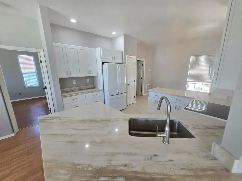 4211 2nd Avenue E Bradenton FL 34208