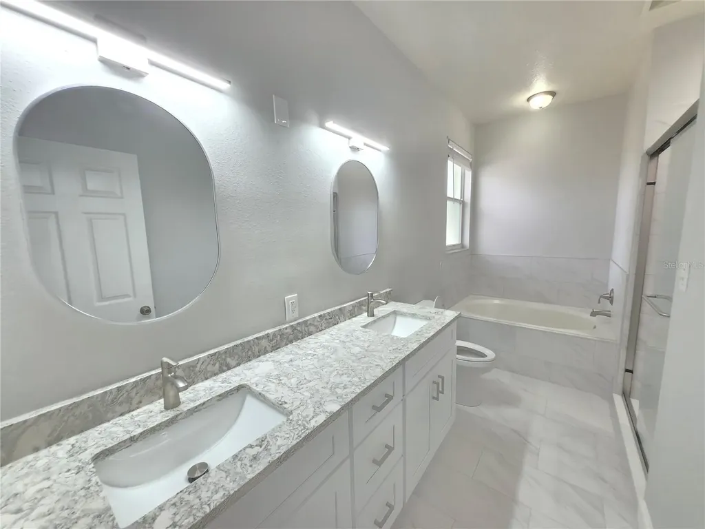 4211 2nd Avenue E Bradenton FL 34208