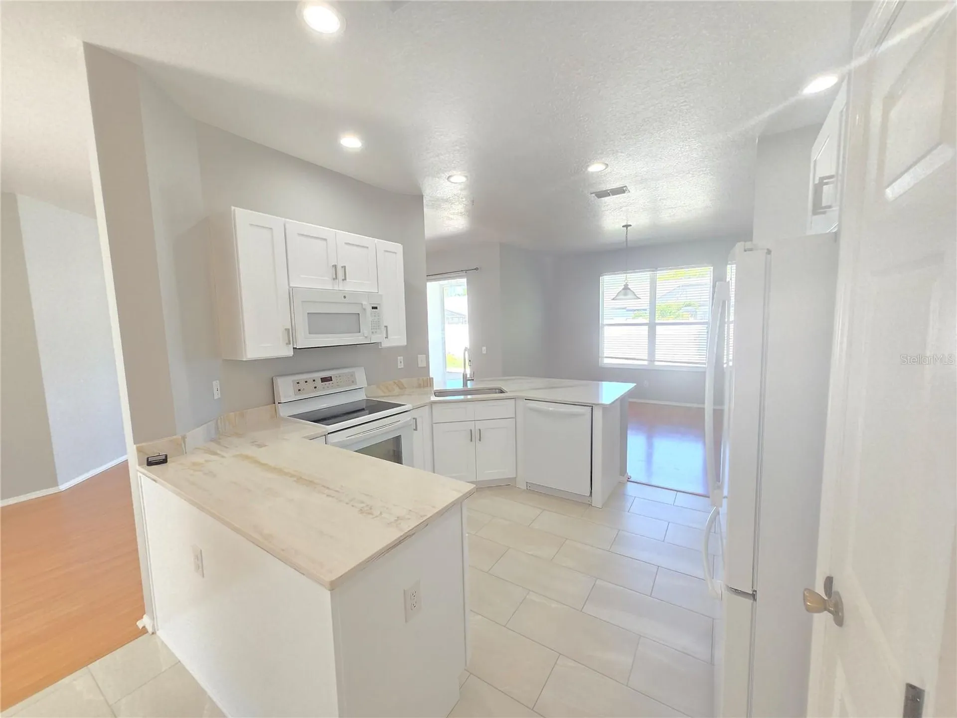 4211 2nd Avenue E Bradenton FL 34208