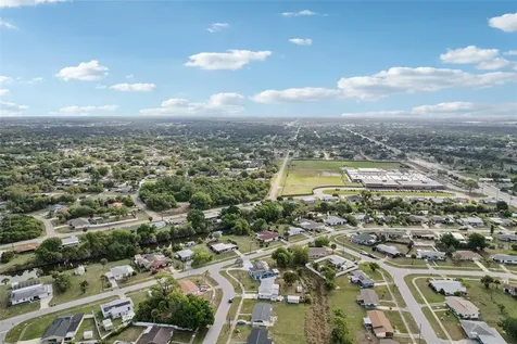 22359 Montrose Avenue Port Charlotte FL 33952