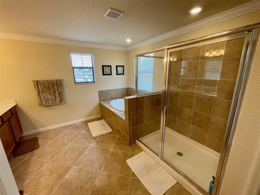 20940 Valore Court Venice FL 34293