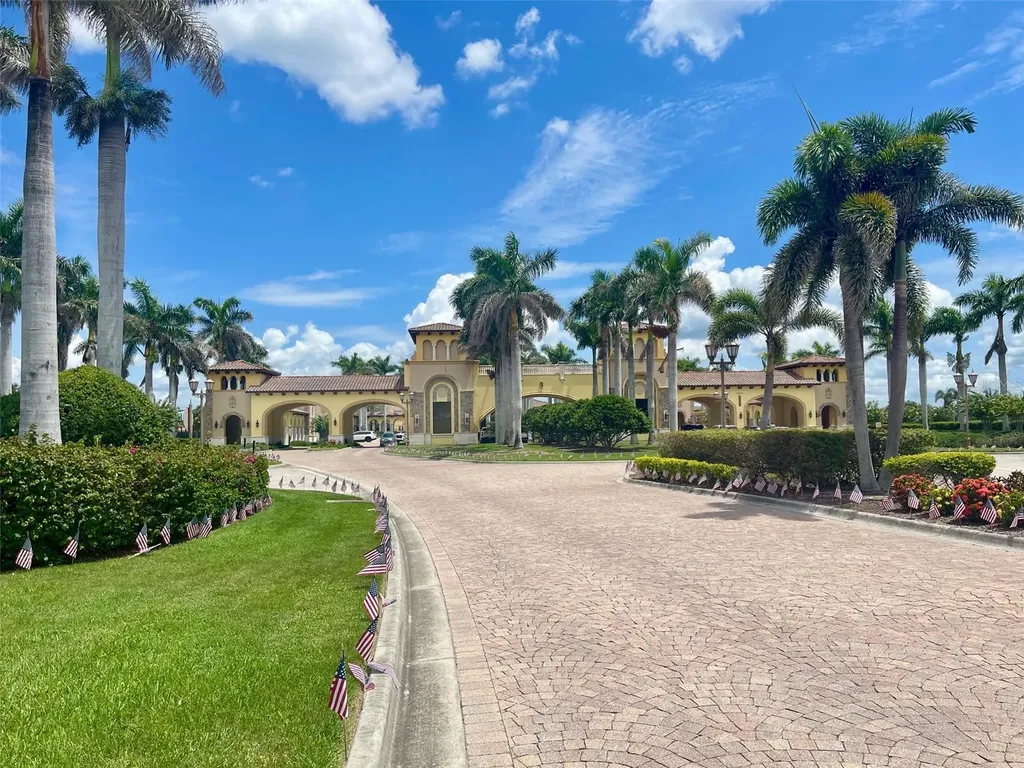 20940 Valore Court Venice FL 34293