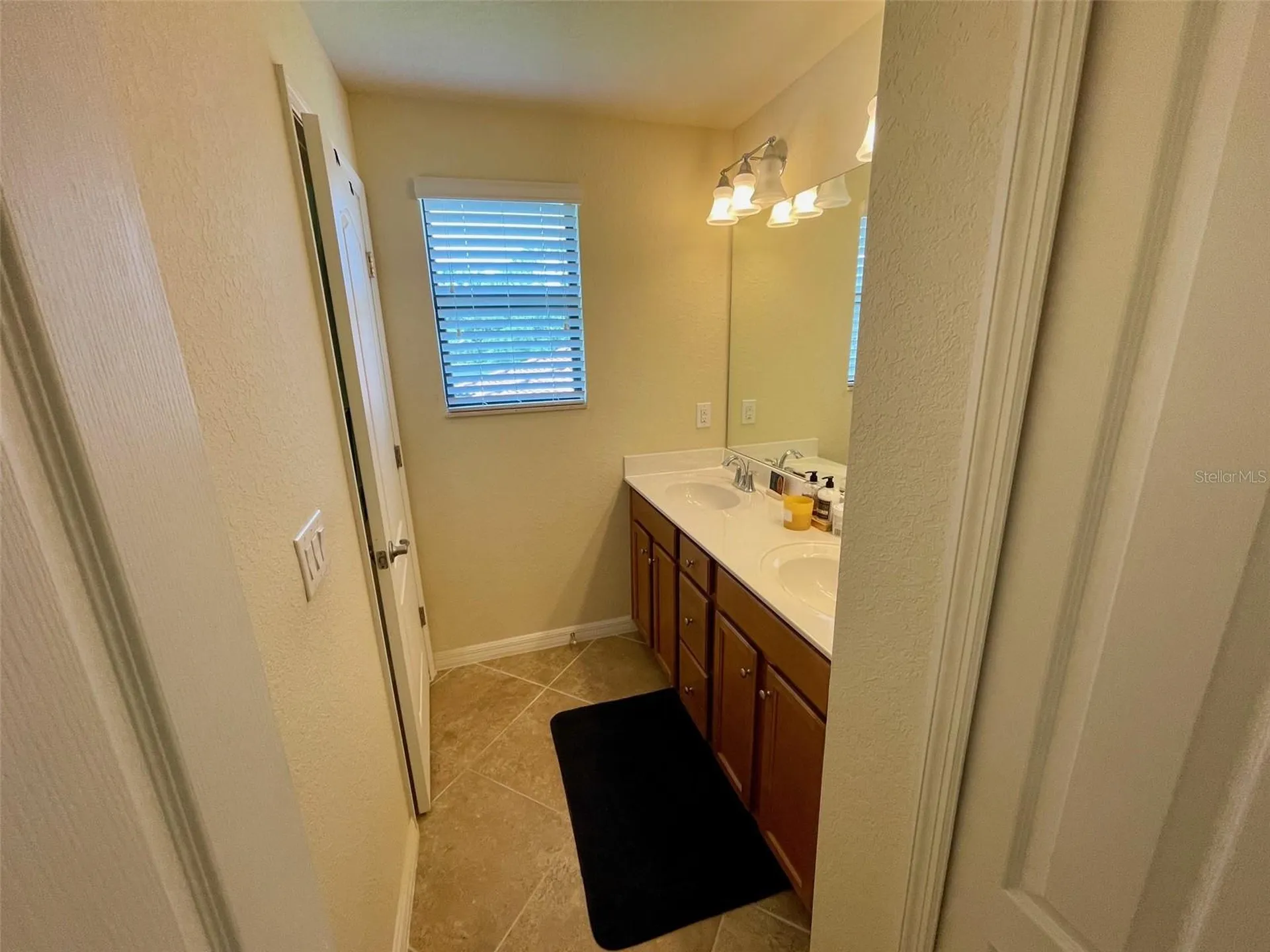 20940 Valore Court Venice FL 34293