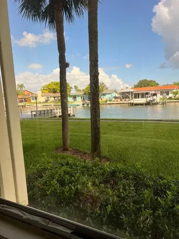 4725 Cove Circle St Petersburg FL 33708