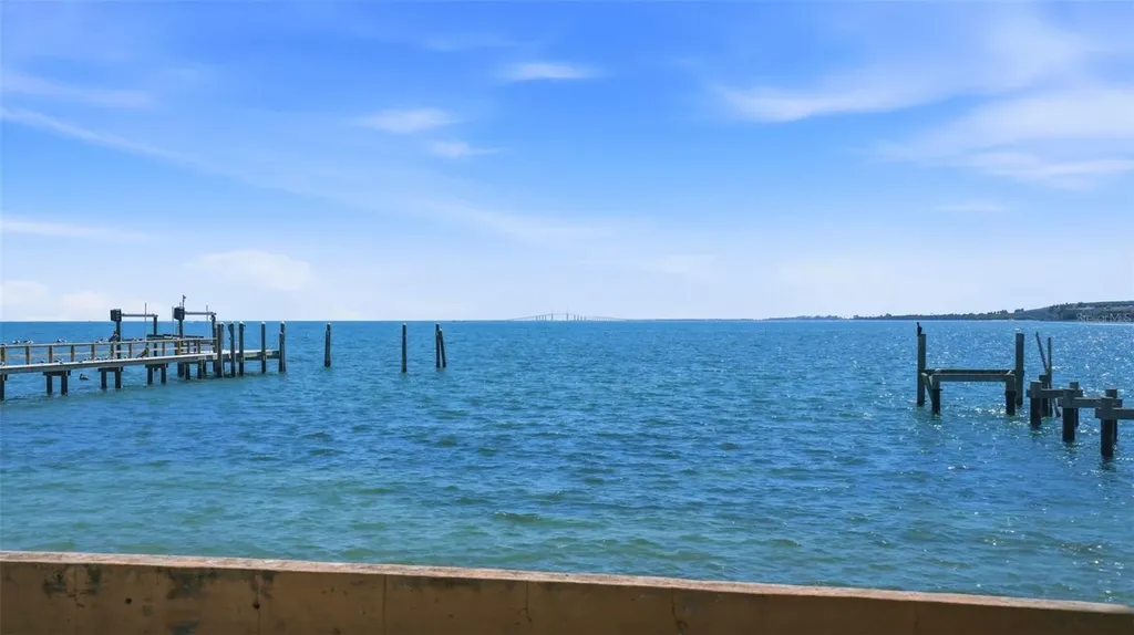 6754 31st Street S St Petersburg FL 33712