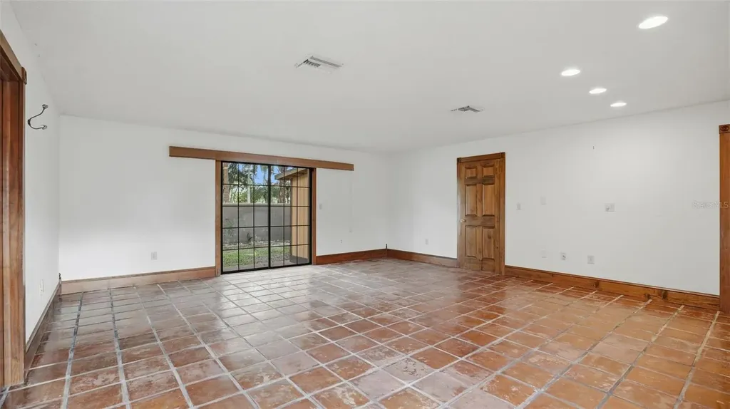 6754 31st Street S St Petersburg FL 33712