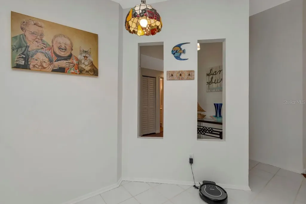 435 Lakeview Drive Oldsmar FL 34677