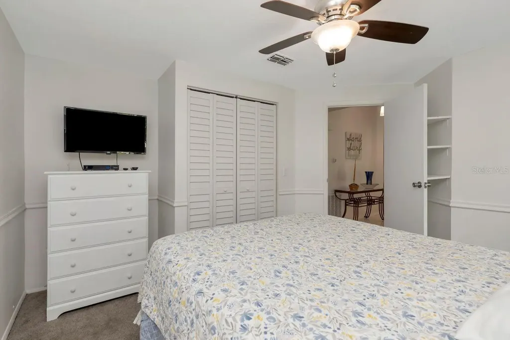 435 Lakeview Drive Oldsmar FL 34677