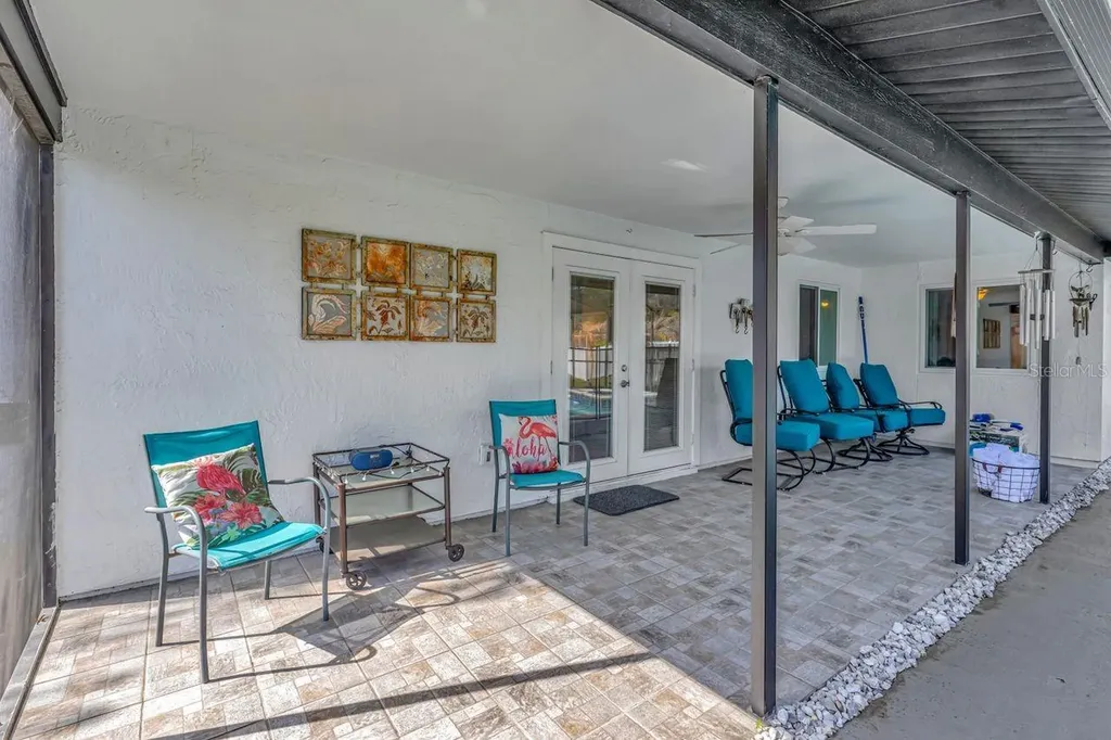 435 Lakeview Drive Oldsmar FL 34677