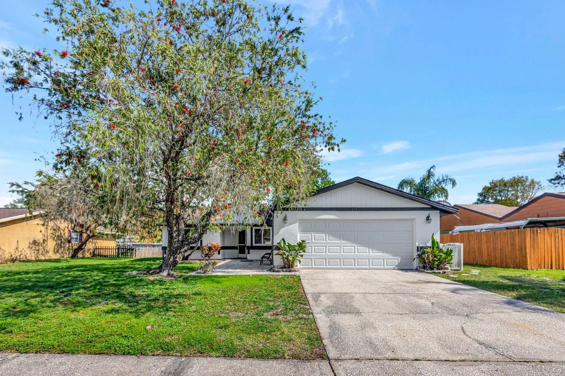 435 Lakeview Drive Oldsmar FL 34677