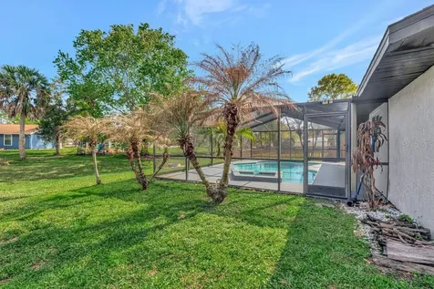 435 Lakeview Drive Oldsmar FL 34677