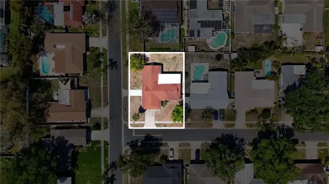 12161 100th Avenue Seminole FL 33772