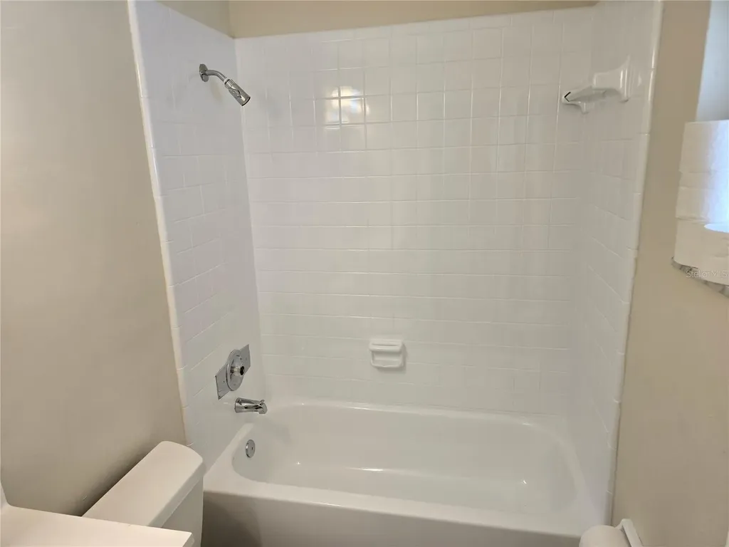 250 Rosery Road NW Largo FL 33770