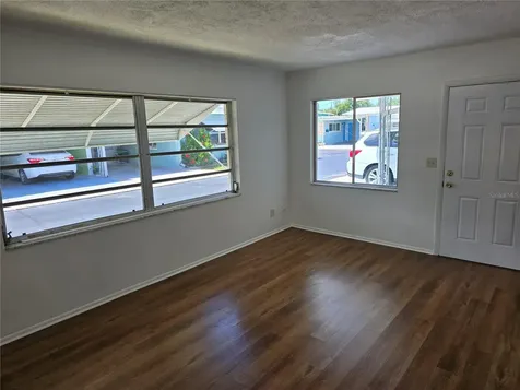 250 Rosery Road NW Largo FL 33770