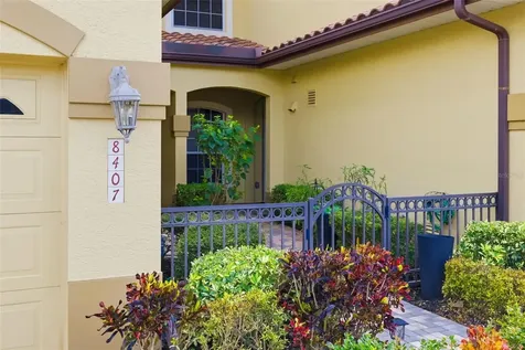 8407 Miramar Way Lakewood Ranch FL 34202