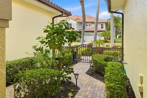 8407 Miramar Way Lakewood Ranch FL 34202