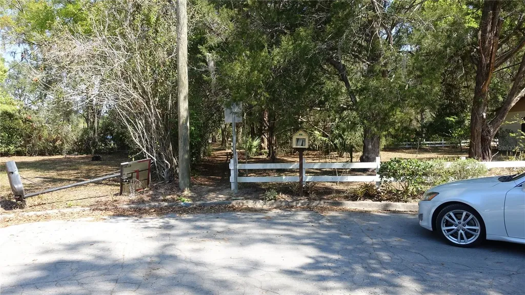 4910 NW 39th Terrace NW Gainesville FL 32606