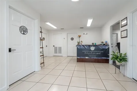 1720 E Cr-484 E Belleview FL 34420
