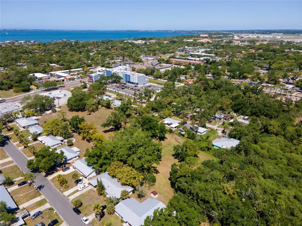 4500 N Tamiami Trail Sarasota FL 34234