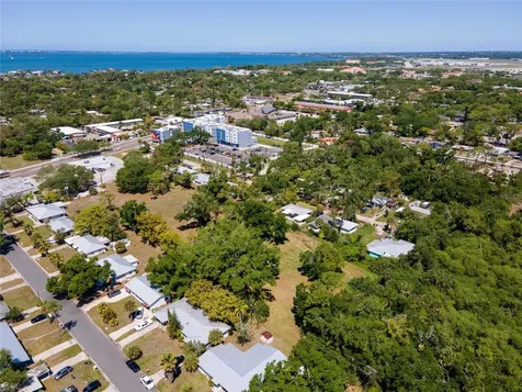 4500 N Tamiami Trail Sarasota FL 34234