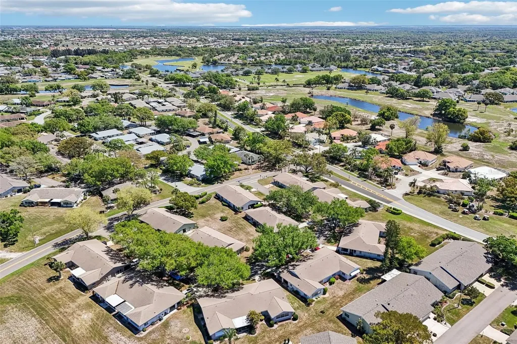 1222 Haddington Circle Sun City Center FL 33573
