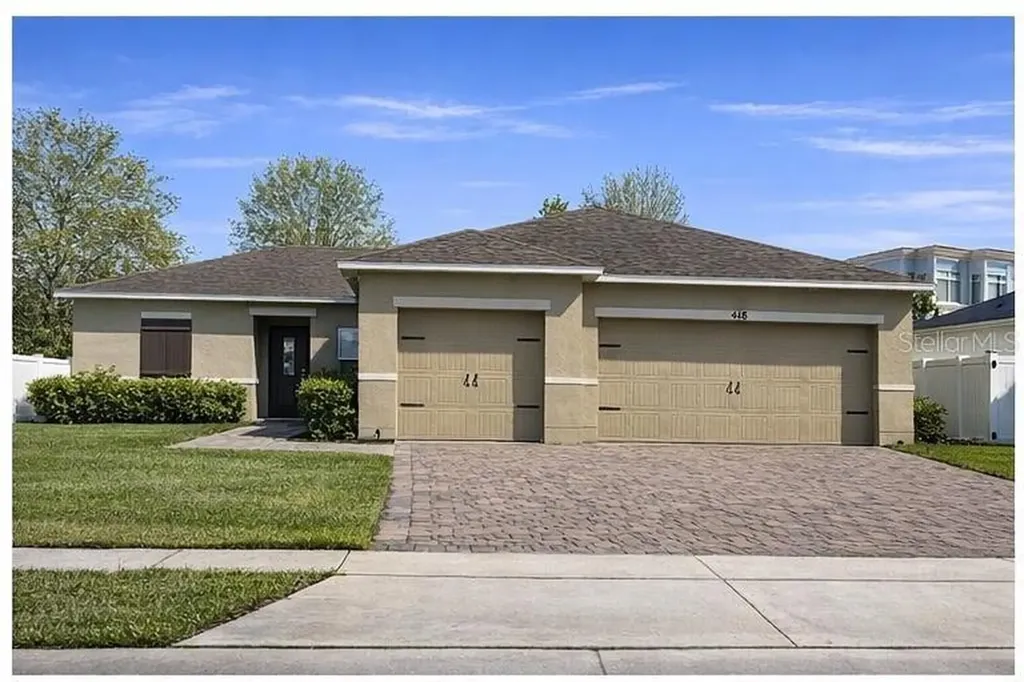 418 Blue Lake Circle Kissimmee FL 34758