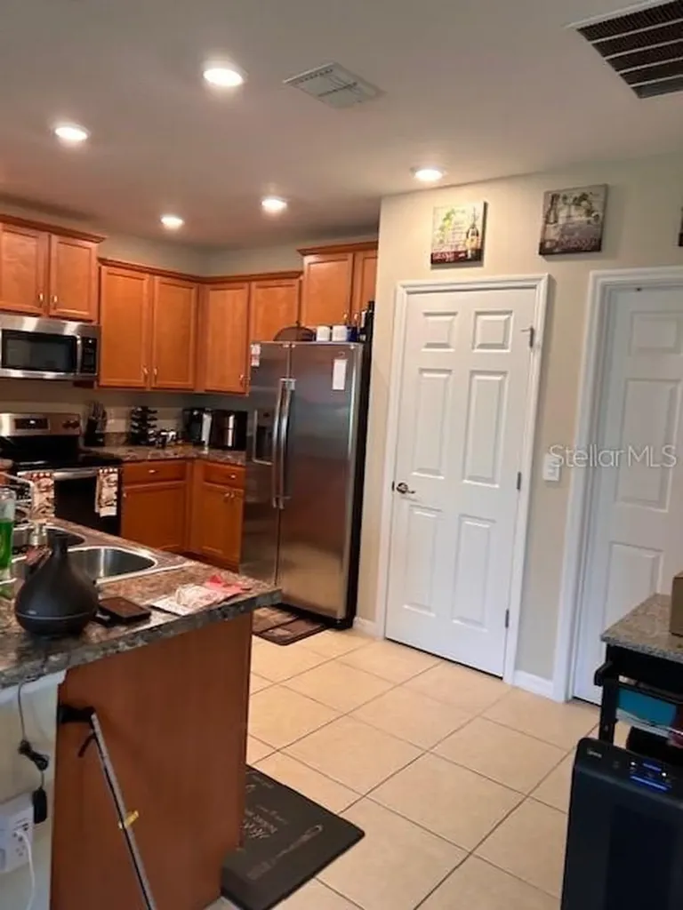 418 Blue Lake Circle Kissimmee FL 34758