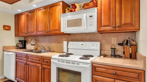 1130 N Lake Parker Avenue Lakeland FL 33805