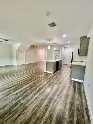 1954 Freedom Drive Clearwater FL 33755