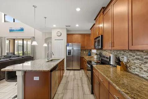 5493 Solterra Circle Davenport FL 33837