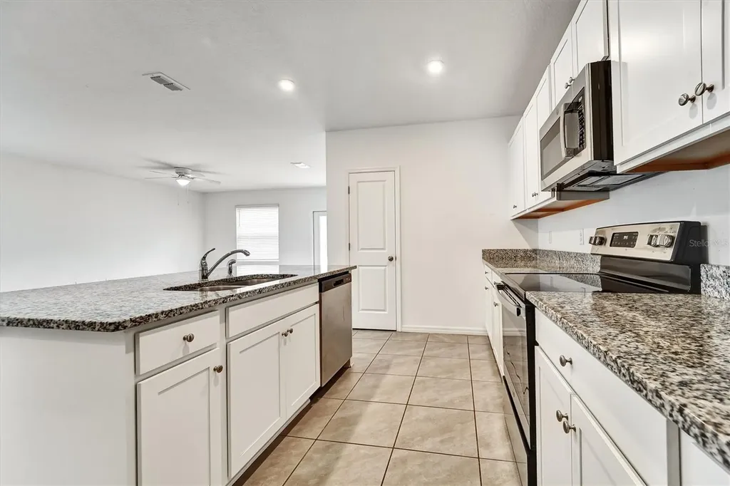 6963 Shelby Lynn Way Zephyrhills FL 33542