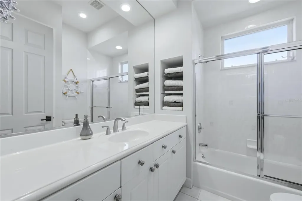 19 N Cayman Isles Boulevard Englewood FL 34223