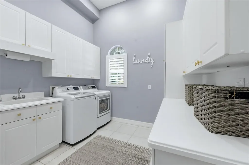 19 N Cayman Isles Boulevard Englewood FL 34223