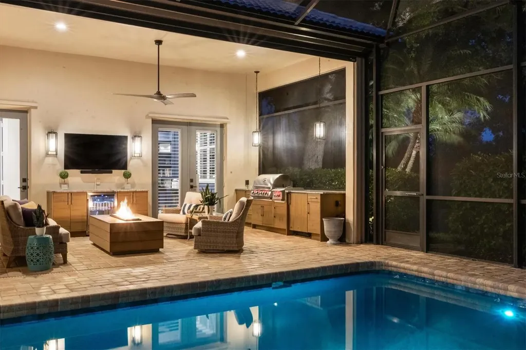 19 N Cayman Isles Boulevard Englewood FL 34223