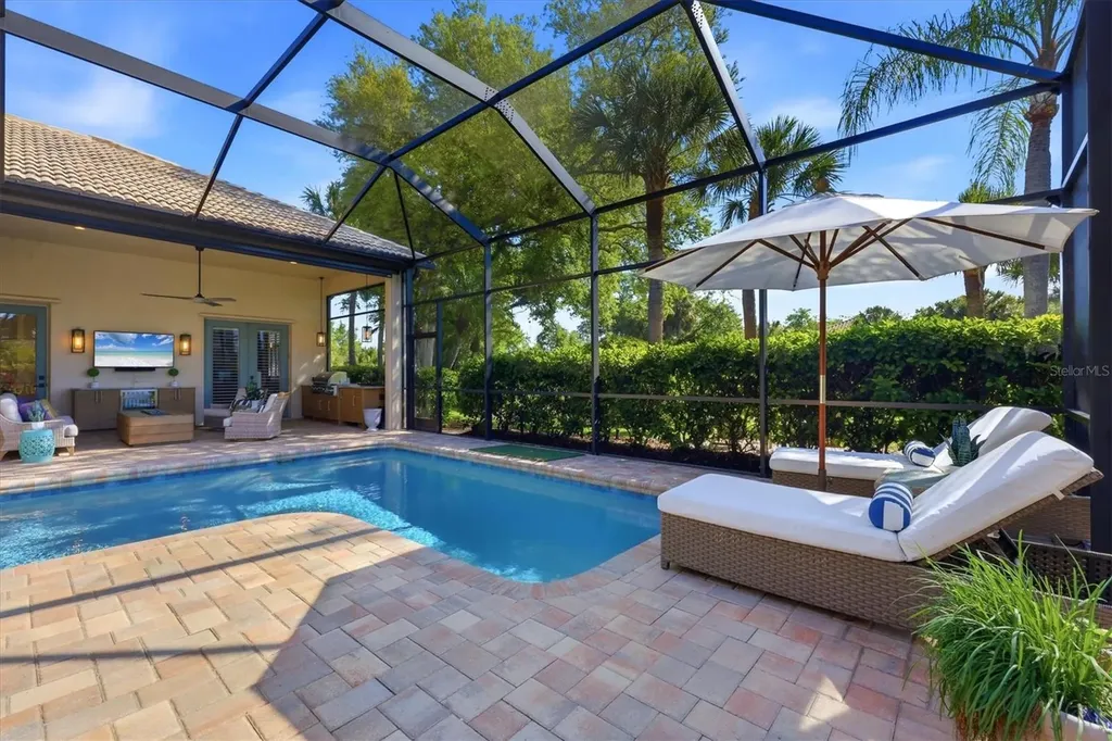 19 N Cayman Isles Boulevard Englewood FL 34223