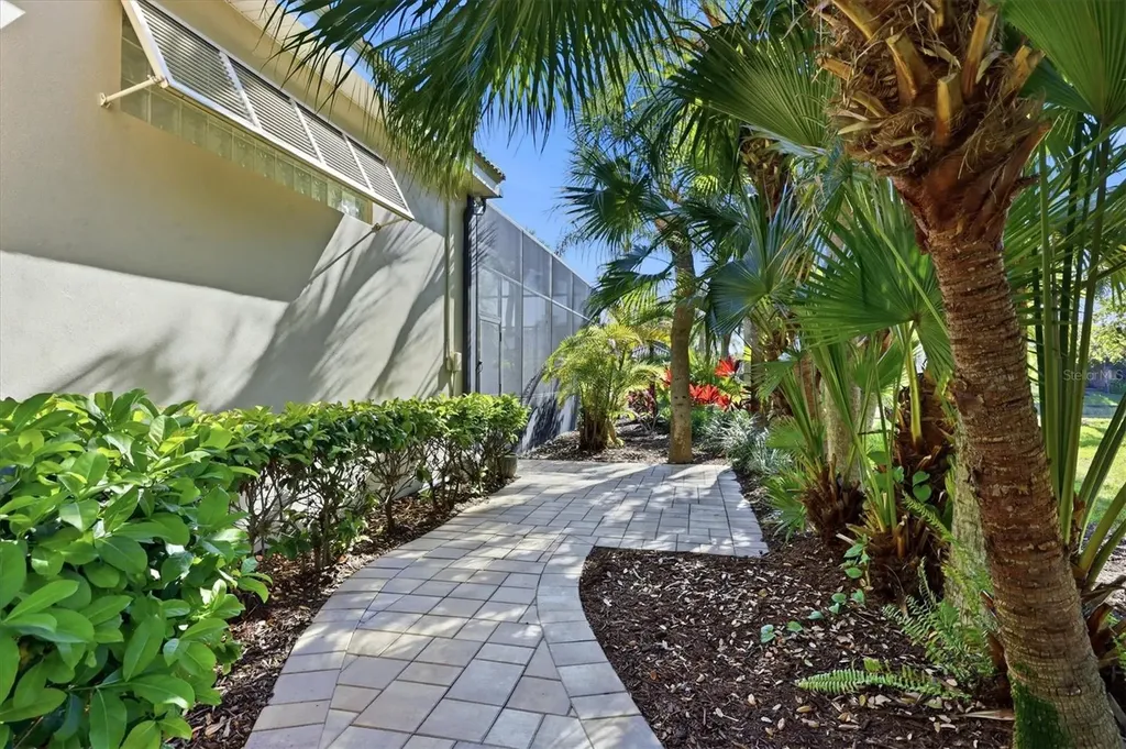 19 N Cayman Isles Boulevard Englewood FL 34223