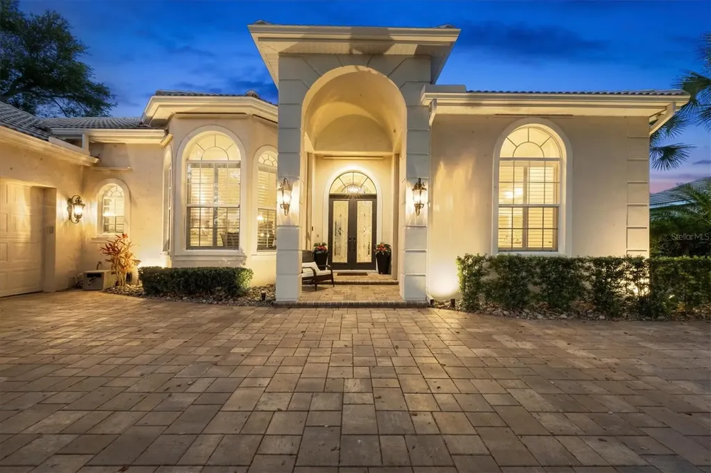 19 N Cayman Isles Boulevard Englewood FL 34223
