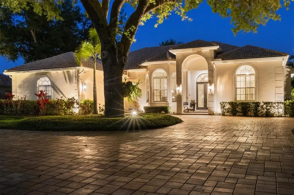 19 N Cayman Isles Boulevard Englewood FL 34223