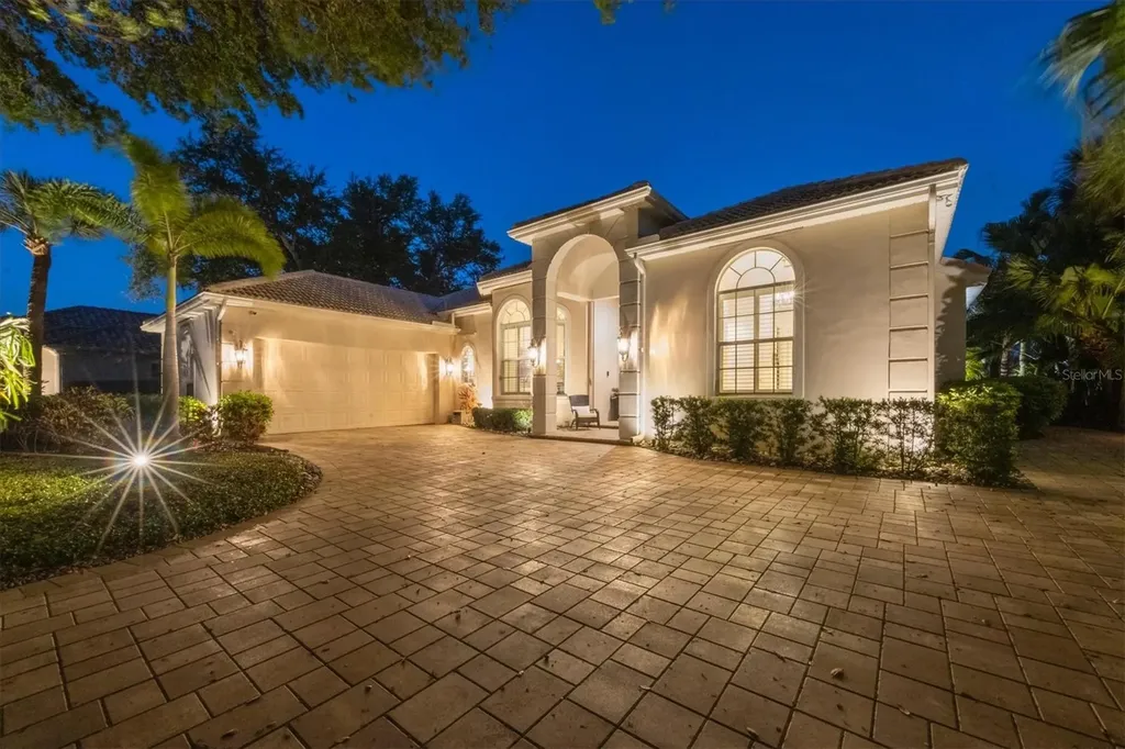 19 N Cayman Isles Boulevard Englewood FL 34223