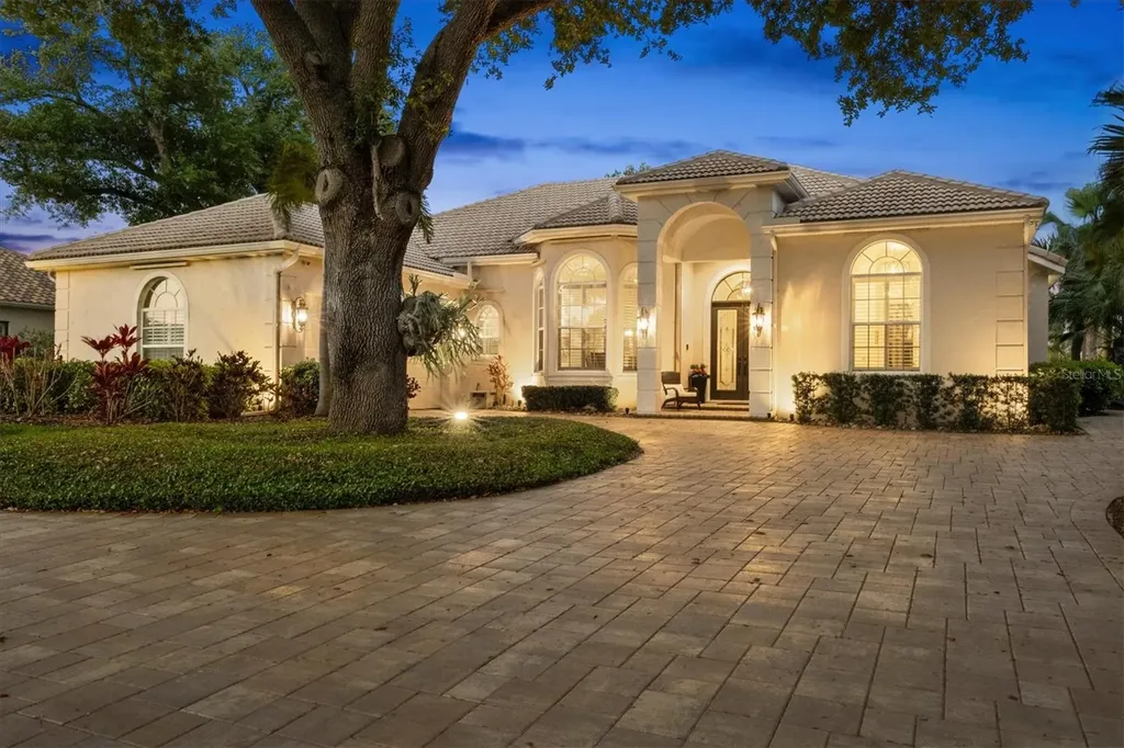 19 N Cayman Isles Boulevard Englewood FL 34223