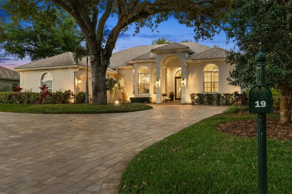 19 N Cayman Isles Boulevard Englewood FL 34223