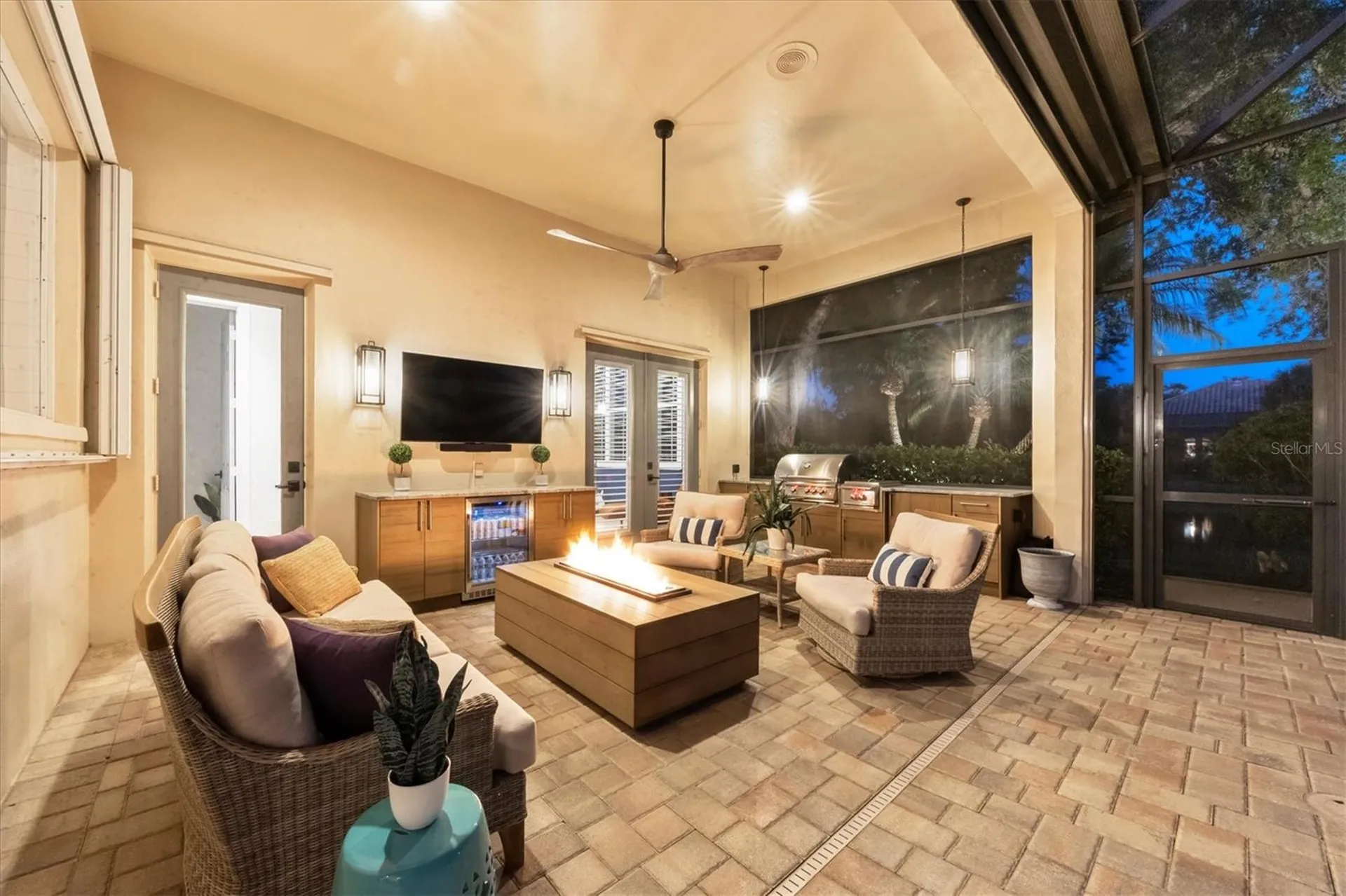 19 N Cayman Isles Boulevard Englewood FL 34223