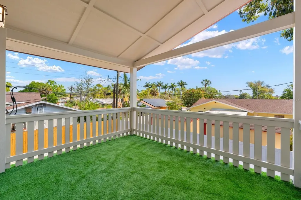 419 64th Avenue S St Petersburg FL 33705