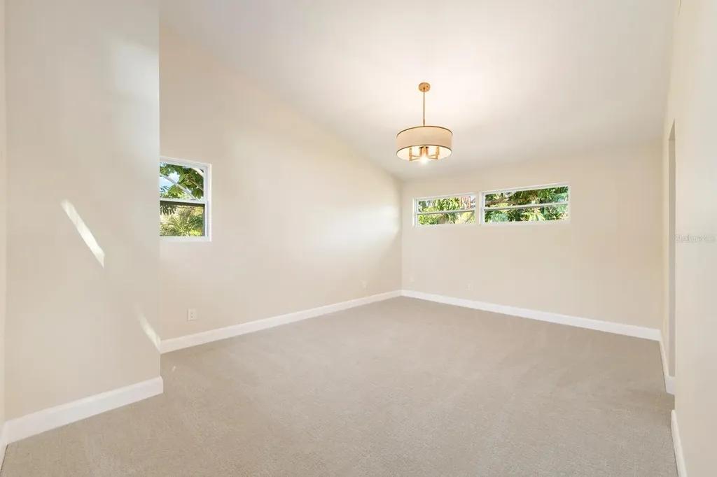 419 64th Avenue S St Petersburg FL 33705