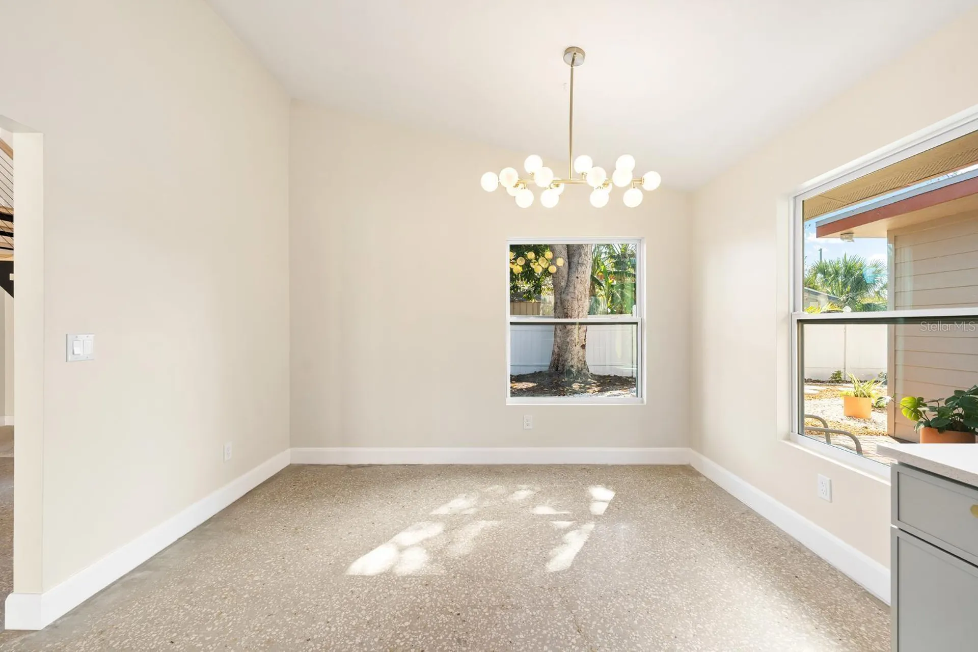 419 64th Avenue S St Petersburg FL 33705